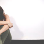 不倫の辛さに耐えられなくなる前に実行すべき事&不倫をやめる勇気を持てない女性に必要な考え方