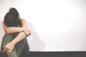 不倫の辛さに耐えられなくなる前に実行すべき事&不倫をやめる勇気を持てない女性に必要な考え方