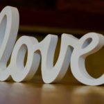 上司との不倫は幸せと危険が背中合わせ!社内不倫がもたらす甘い時間の過ごし方と周りにバレた時の代償