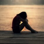 元彼から都合のいい女扱いされている女性がもう一度正式な彼女として復縁するための連絡方法&接し方