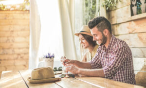 別れて1ヶ月で連絡してきた元彼の本音の見抜き方&目指したい関係ごとのベストな対処法