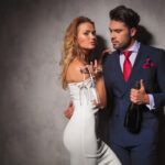 社内不倫になぜハマってしまうのか…社内不倫のリスクとバレないためのマル秘テクニックを紹介!