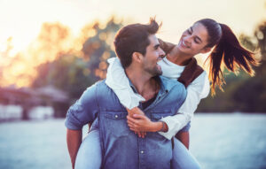 ギブアンドテイクの意味とは？恋愛における重要性を学び長続きカップルを目指そう！